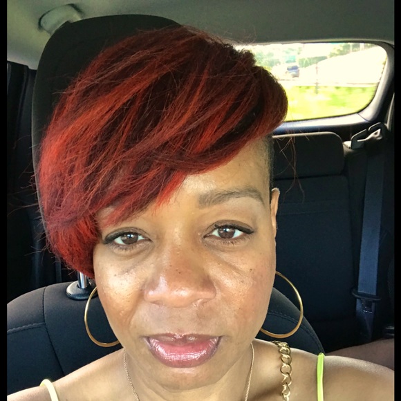 Meet your Posher, Racquel - Picture 1 of 1